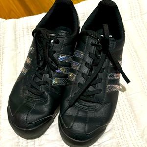 Adidas Size 6 women's Samoa snakeskin tennis shoe